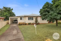 8 Milburn Road, Tamworth