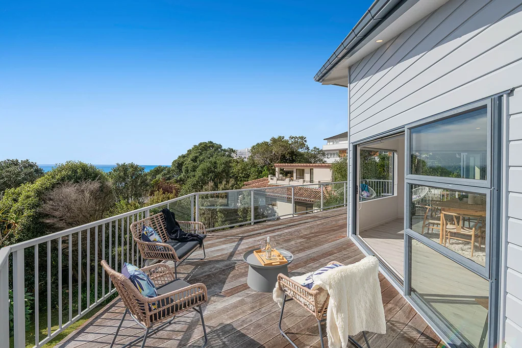 Orewa 4બેડરૂમ Seaviews and Priced below CV!