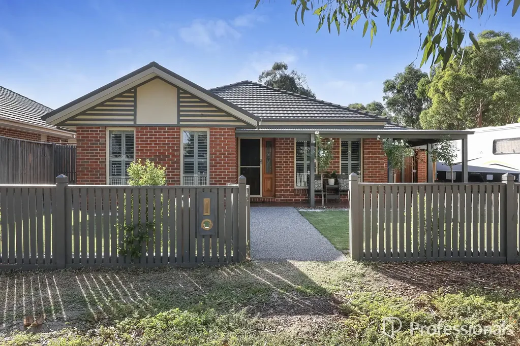 Eynesbury 4房 Eynesbury核心地段 四卧灵活布局 前后双车库 森林景观视野 宁静社区氛围 户外娱乐空间 Where the Fairway Meets the Forest - A Stage 1 Lifestyle Address