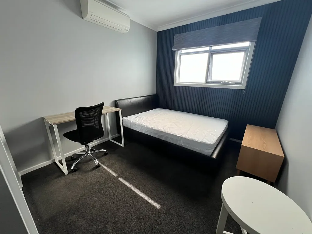 FULLY FURNISHED PRIVATE SUITE