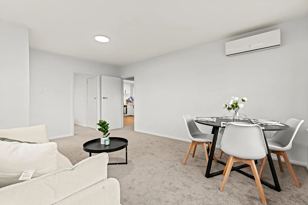 Sydenham 2Moenga Best Buy - Close TO Town