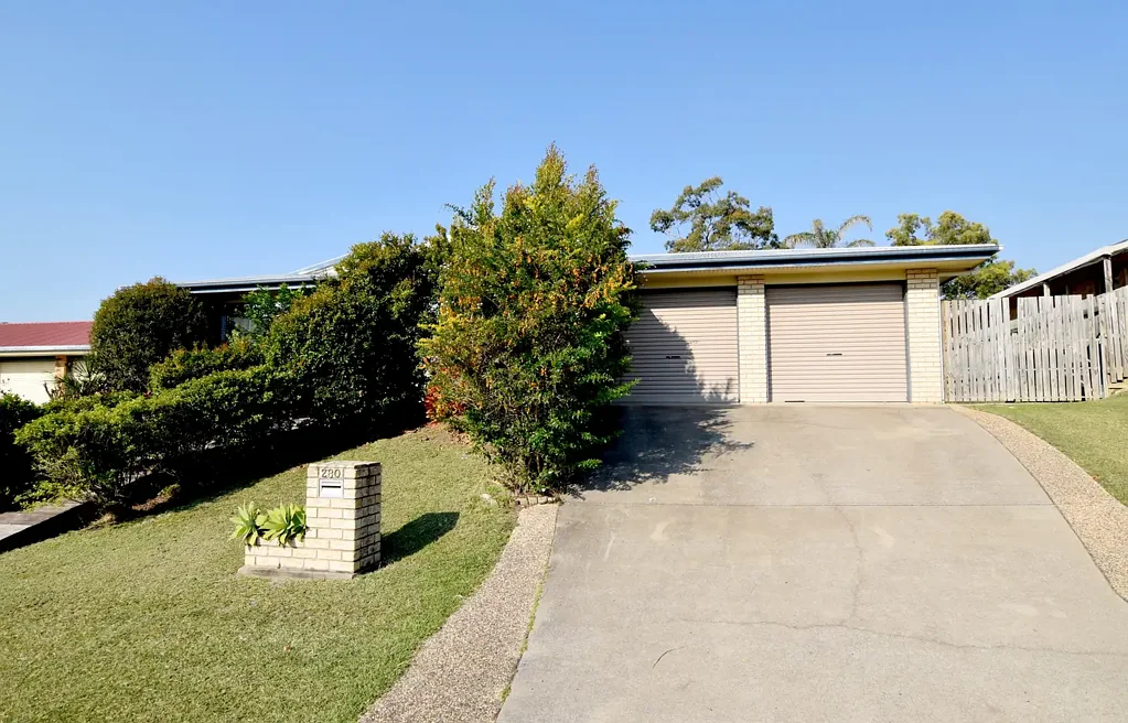 CHARMING AND SOLID HOME IN CLINTON