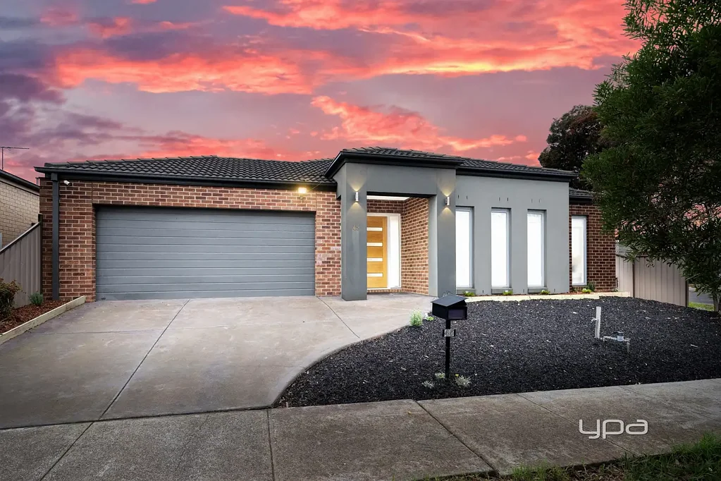 Burnside Heights 4Phòng ngủ CORNER BLOCK COMFORT IN SOUGHT-AFTER BURNSIDE HEIGHTS