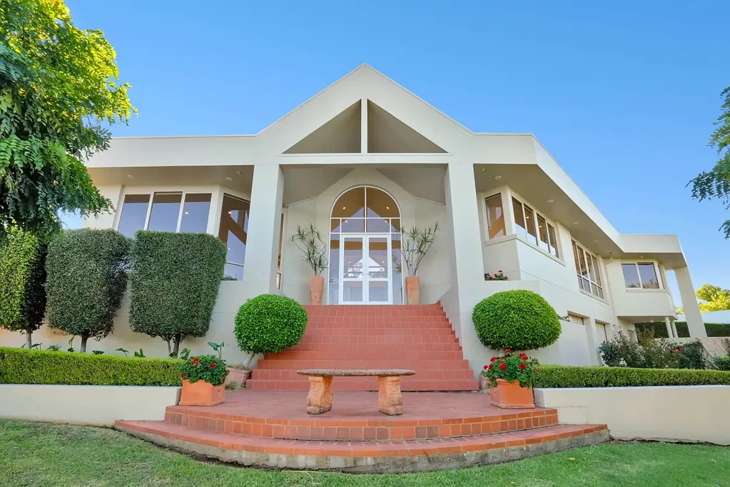 Griffith 3房  Elevated Living, Breathtaking Views!