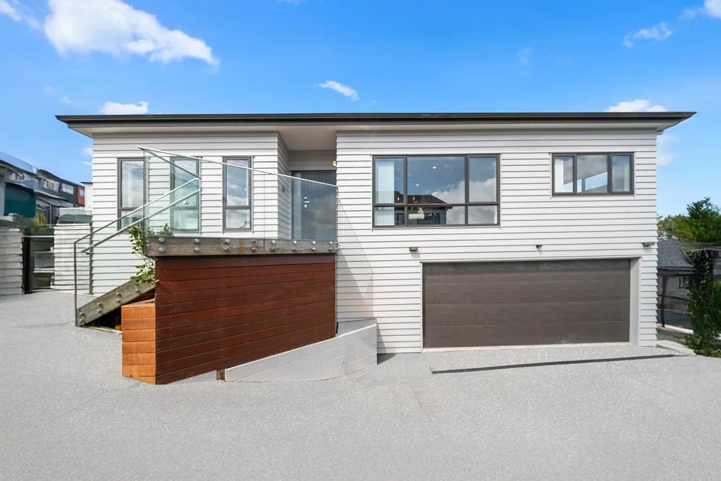 Orewa 5कमरा Comfort, Space & Location — All in Orewa