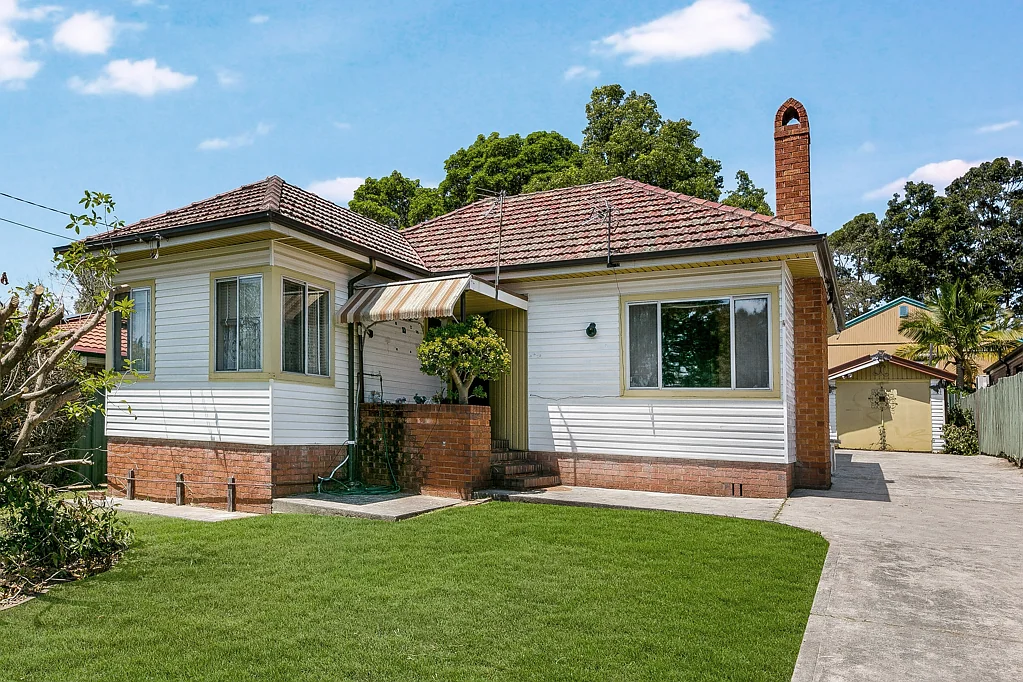 4 Narwee Avenue, Narwee, NSW 2209