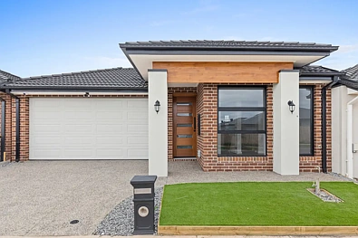 6 Broiler Street, Rockbank, VIC 3335, 4房, 2浴, House