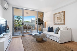 2/7-9 Pittwater Road, Manly