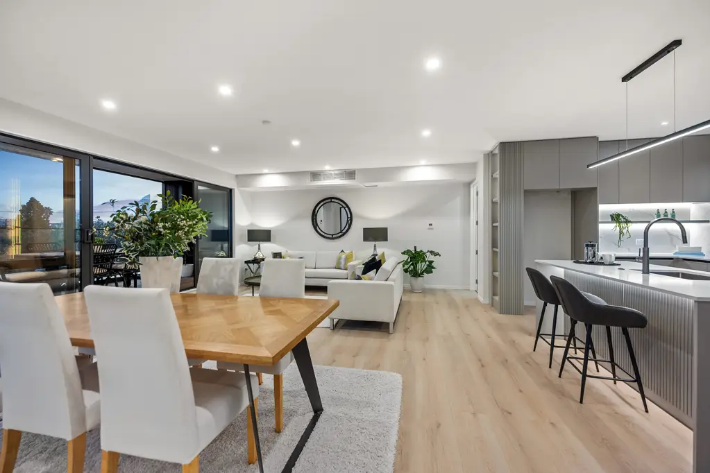 Takapuna 4Kwarto Last One Remaining - Price Reduction