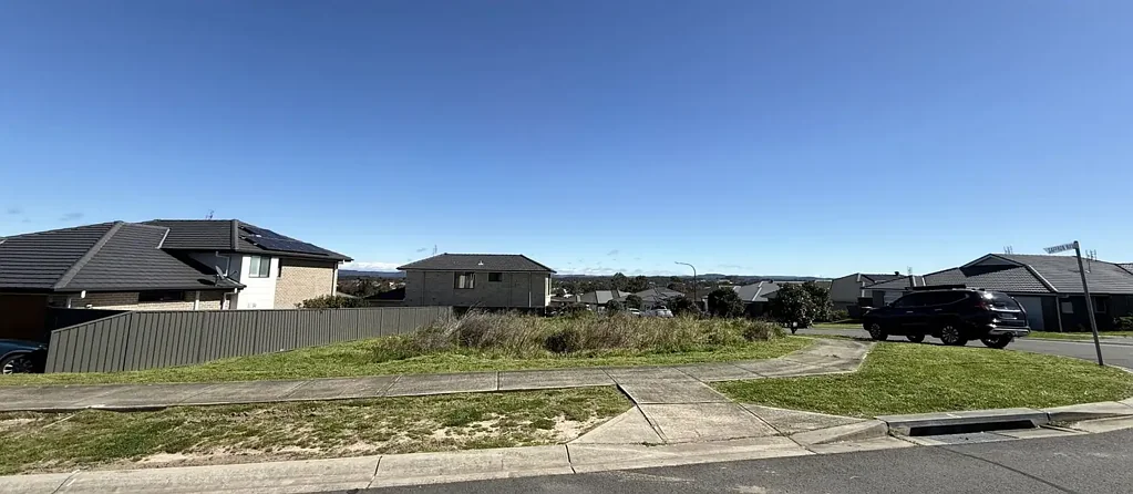 Hamlyn Terrace  Build or Invest 516sqm Corner Block in Hamlyn Terrace