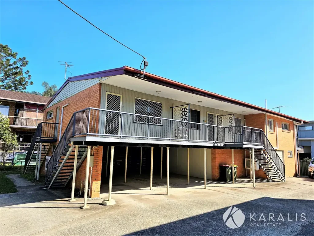 WON'T LAST LONG !!!  Rent a One Bedroom Apartment in a Great Location