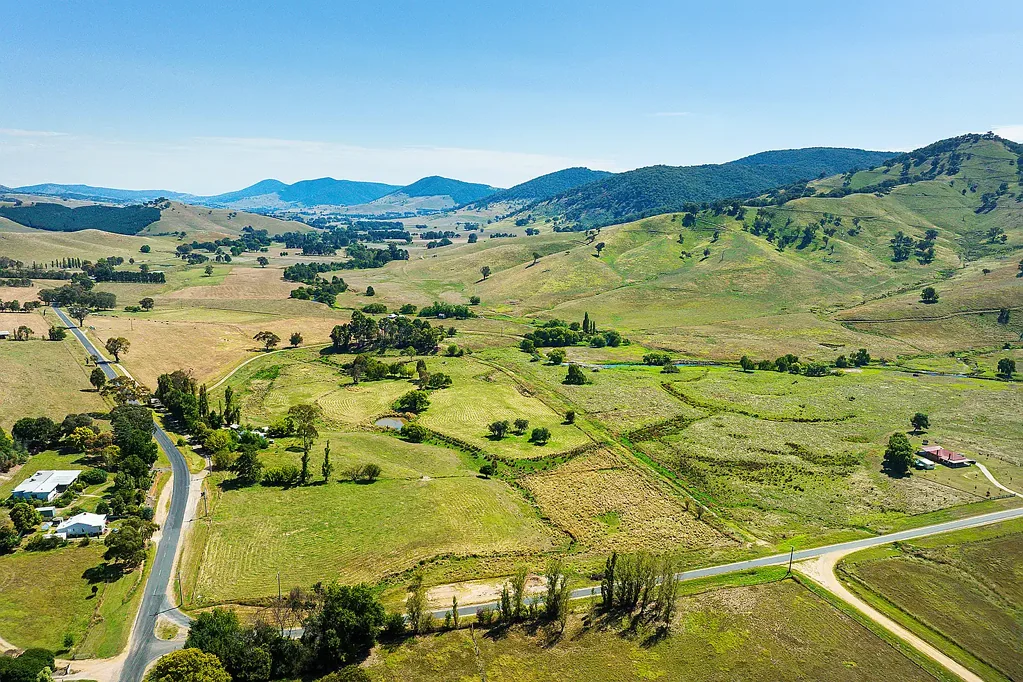 Tallangatta Valley Suit Container Storage, Camping getaway or Small Land Farm Pursuits!