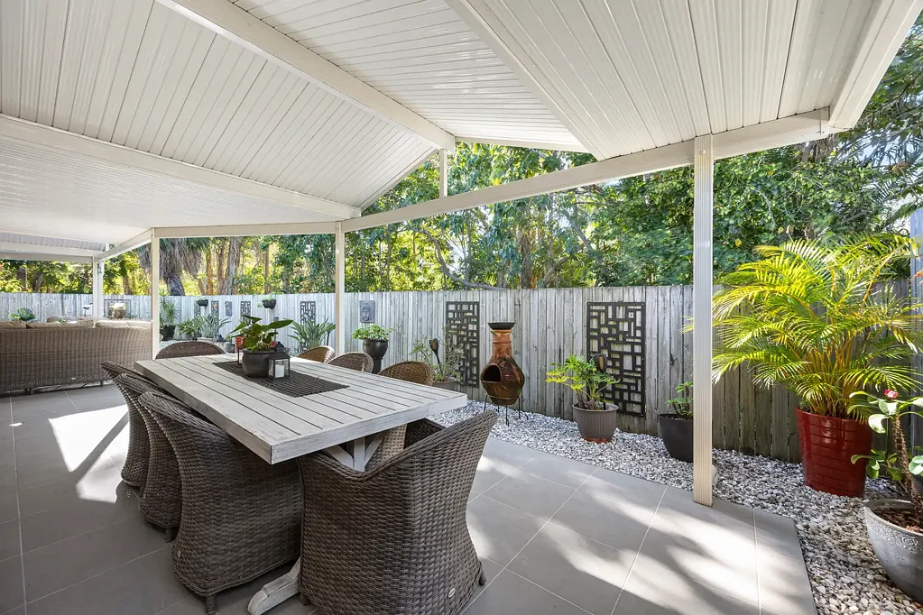 Mooloolaba 3ਬੈੱਡਰੂਮ Generous 3-Bed Duplex in Mooloolaba