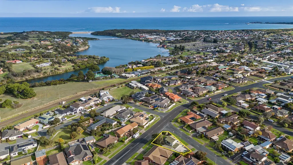 Warrnambool 4બેડરૂમ Modern Family Living Just Moments from the Hopkins River
