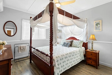 Bedroom - 2/6 Baldwin Street, Scarborough, QLD 4020