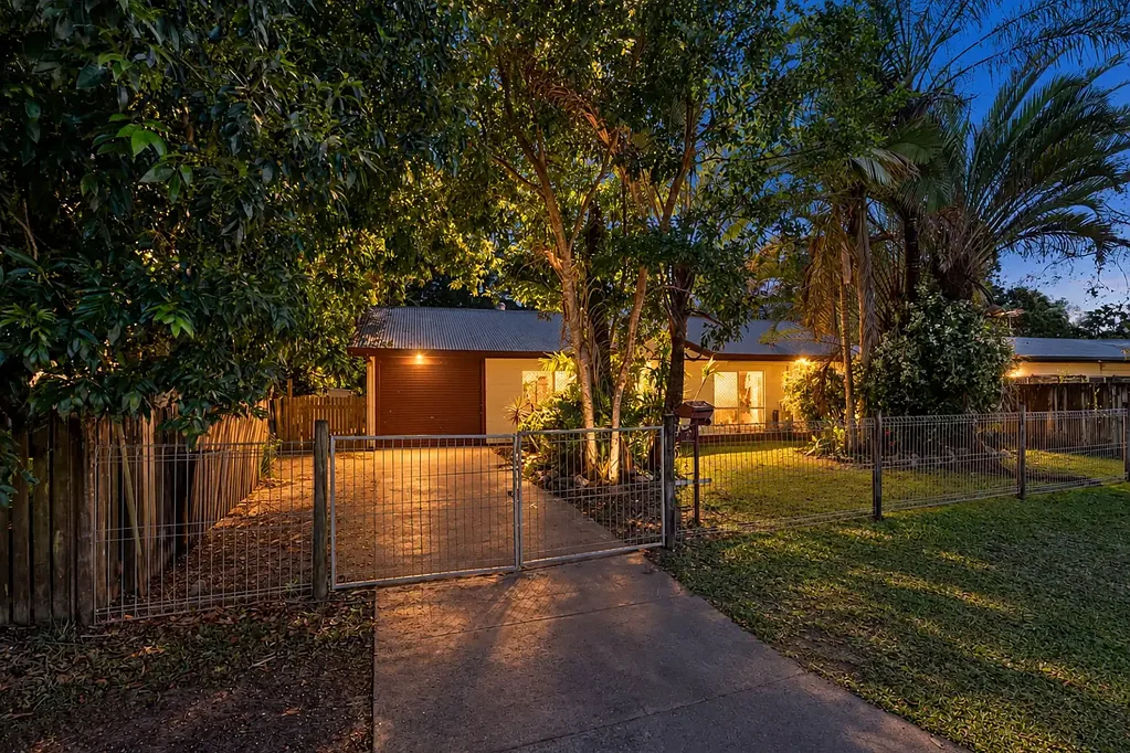 Iba Pa - 83 Resolution Drive, Bentley Park, QLD 4869