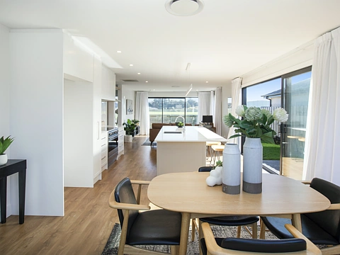 Belfast 3房  Stylish, Modern, and Move-In Ready!