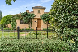 8 Shepherd Street, Bowral