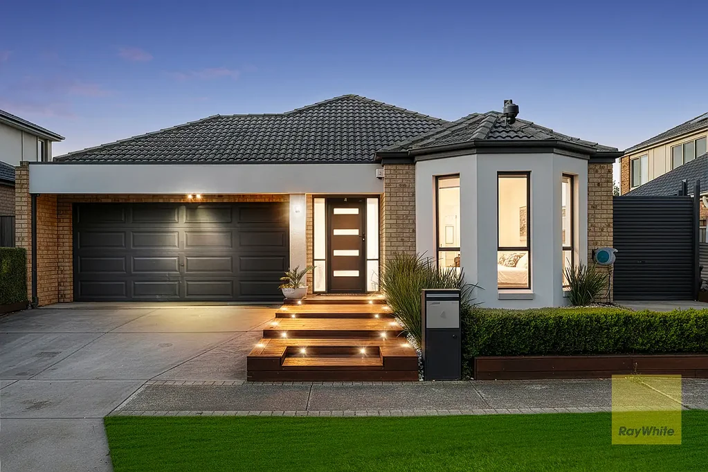 4 Earlswood Close, Caroline Springs, VIC 3023