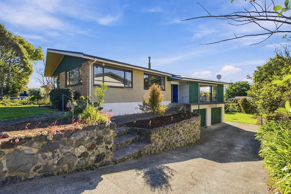 Morrinsville 4 Bedroom Space, location and plenty of potential