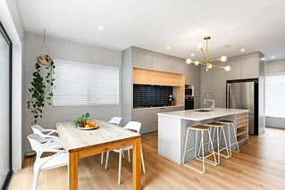 261B Glenfield Road, Hillcrest, North Shore City