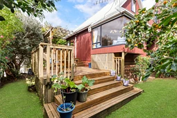 2/120 Riddell Road, Glendowie