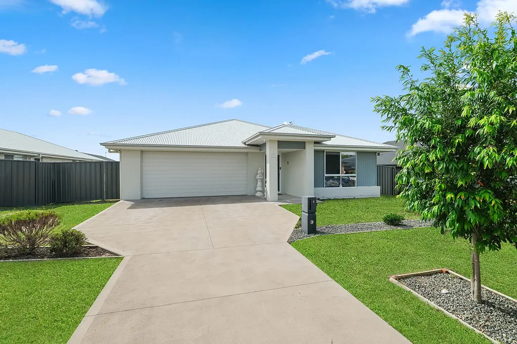 8 Oakmont Close, Heddon Greta, NSW 2321