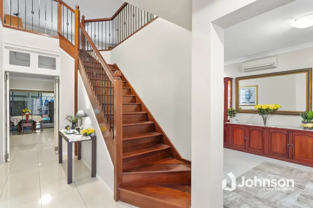 Wynnum 5Phòng ngủ PRESTIGE 5 BEDROOM HOME WITH ALL THE EXTRAS.