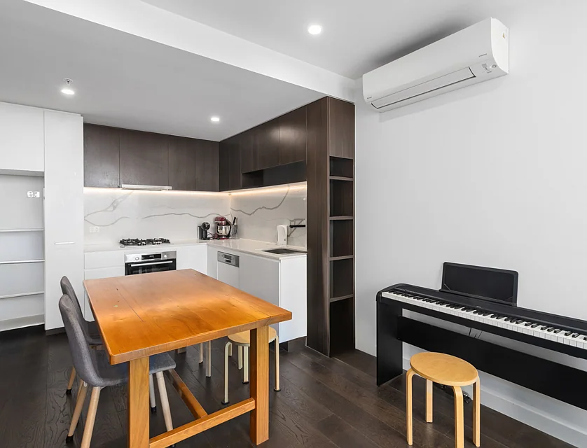 908/17-19 Arnold Street, Box Hill, Inner East Melbourne, 2 phòng ngủ, 1 phòng tắm, Apartment