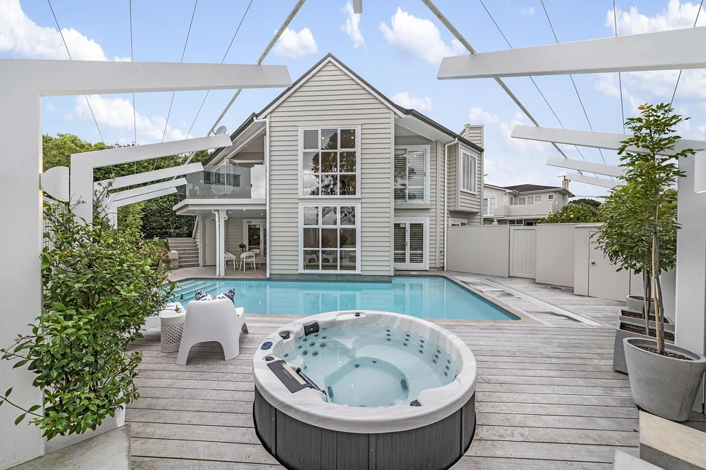 Remuera 4غرفة نوم Sun-soaked sanctuary off Victoria Avenue