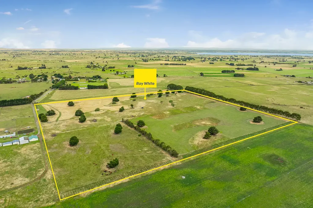 45 Glenn Street, Warrion, VIC 3249