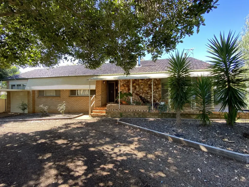 17 Thomson Place, Gunnedah, NSW 2380