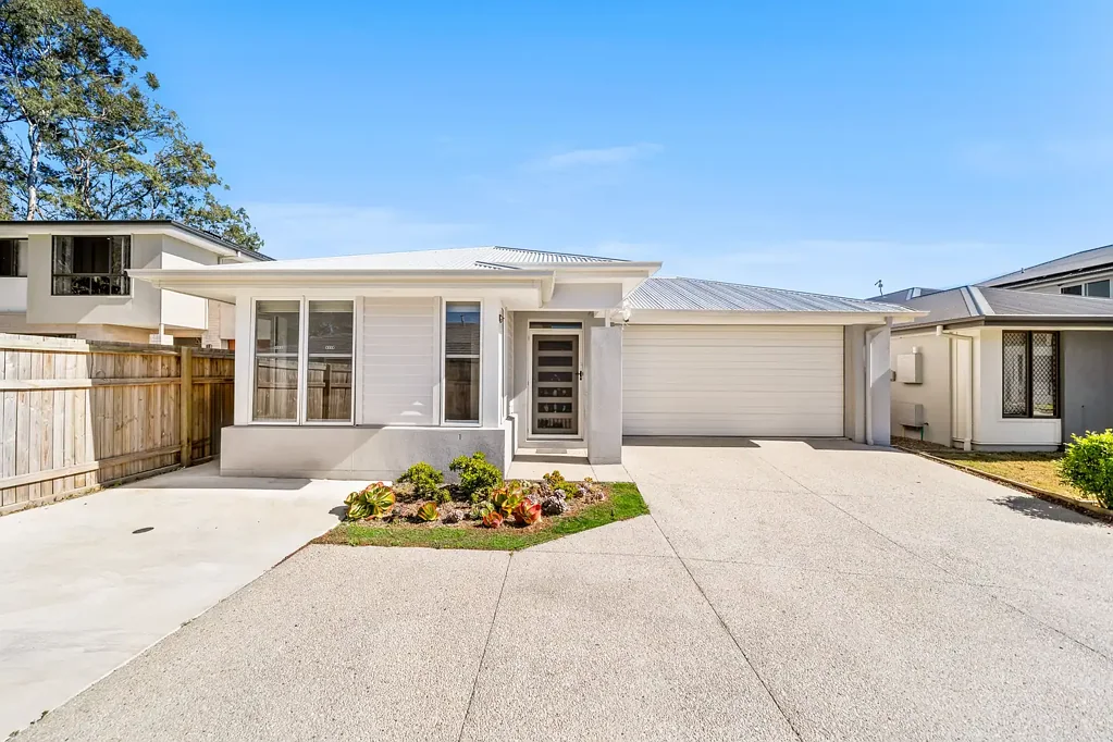 25 Harper Street, Pallara, QLD 4110
