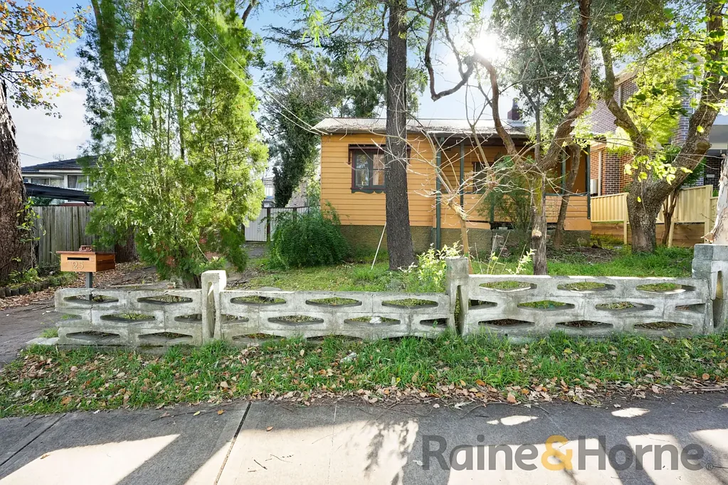 25 Burra Street, Pendle Hill, NSW 2145