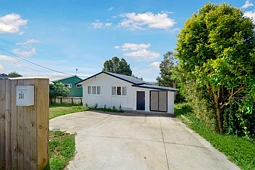 261 Sturges Road, Henderson