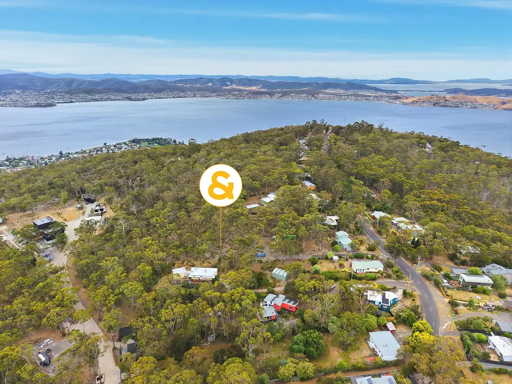 Mount Nelson  A stunning piece of land with services laid on