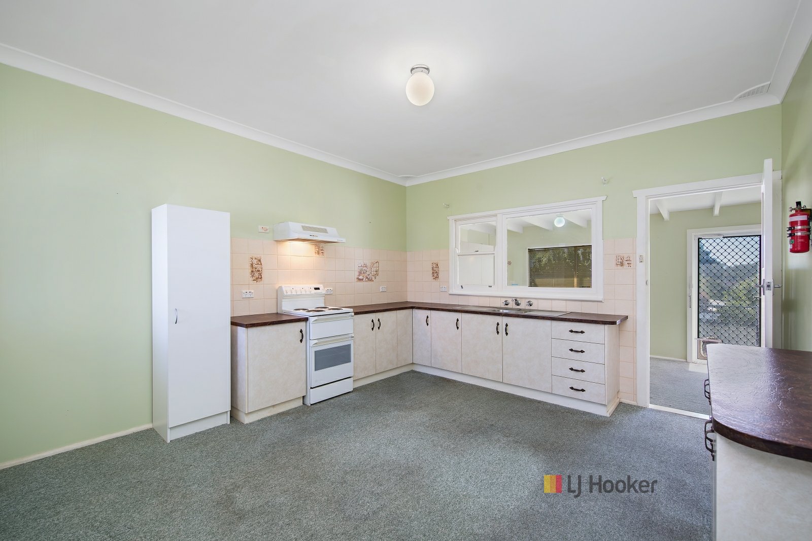 21 WOODLAWN DR, BUDGEWOI NSW 2262, 0 Bedrooms, 0 Bathrooms, House