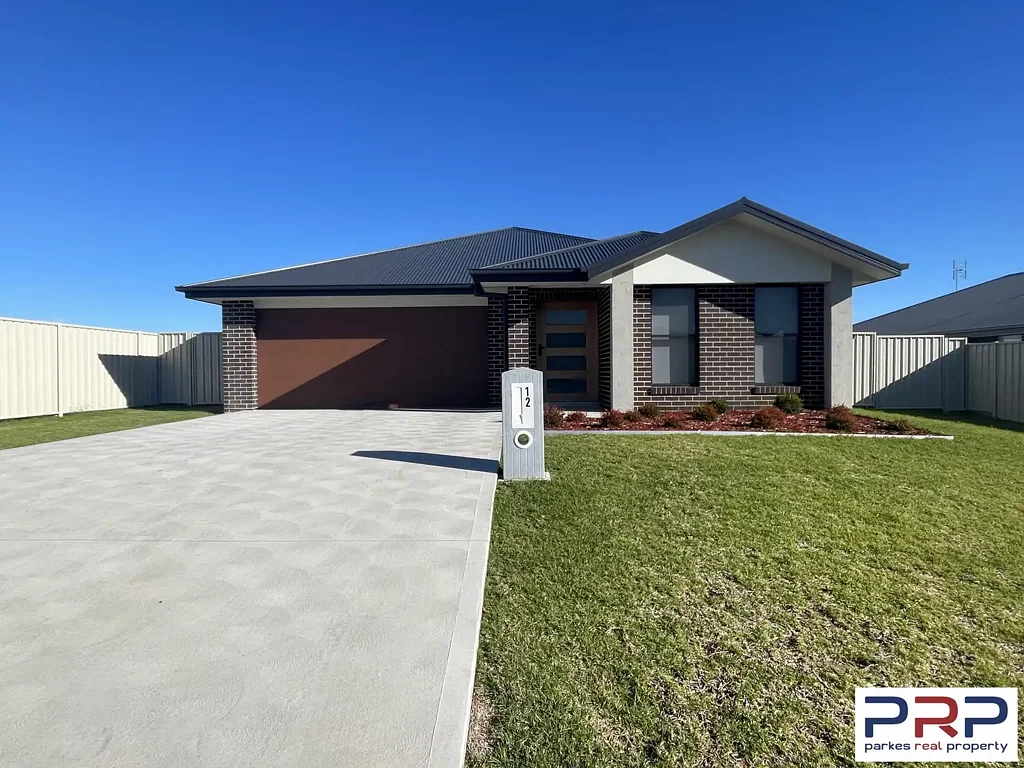 Parkes 4 Bedroom NEW LISTING  -  12 Cedar Crescent, Parkes.