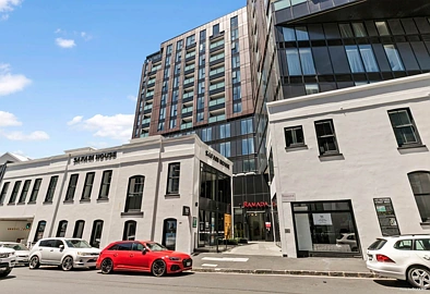 2 bedroom apartment under Skytower