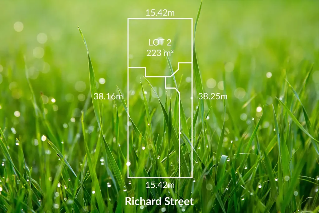 Newcomb  Titled Block with Permit-Only 5 Minutes to Geelong CBD!