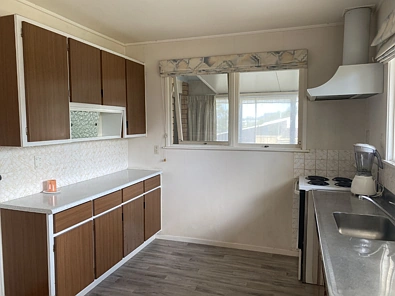 1 Archmillen Ave, Pakuranga 2 bedrooms, 1 bathroom