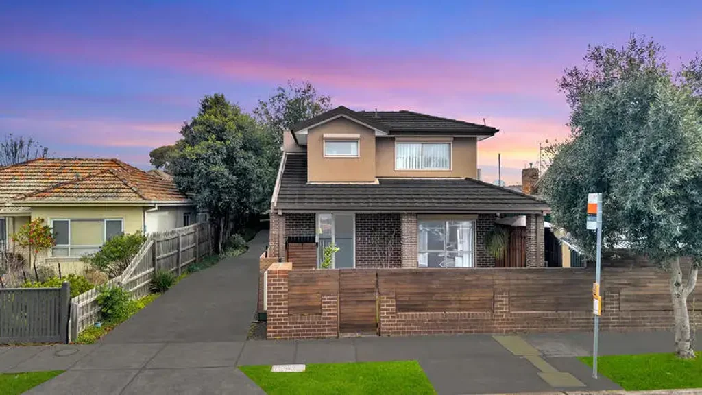 Pascoe Vale 3chambre Bus Stop at Your Doorstep