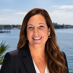 Karen Holder