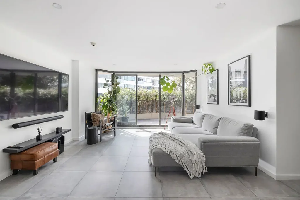 Rushcutters Bay 2 Slaapkamer Oversized contemporary home in vibrant lifestyle setting
