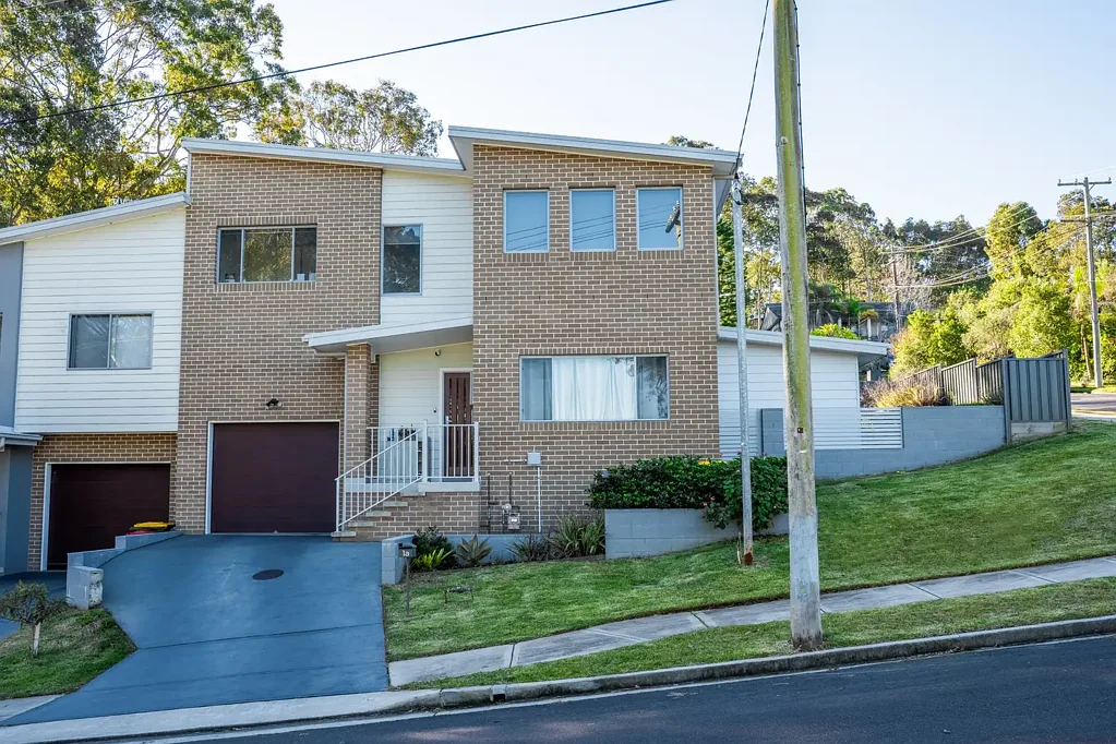 Watanobbi 4 Slaapkamer STYLISH 3 YEAR OLD DUPLEX - NO STRATA!
