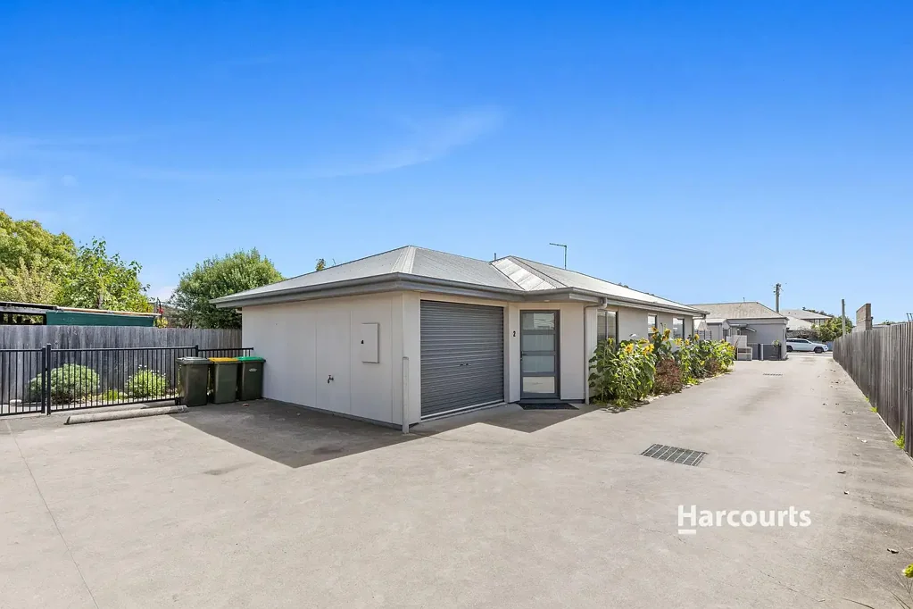 2/79 Parker Street, Devonport, TAS 7310