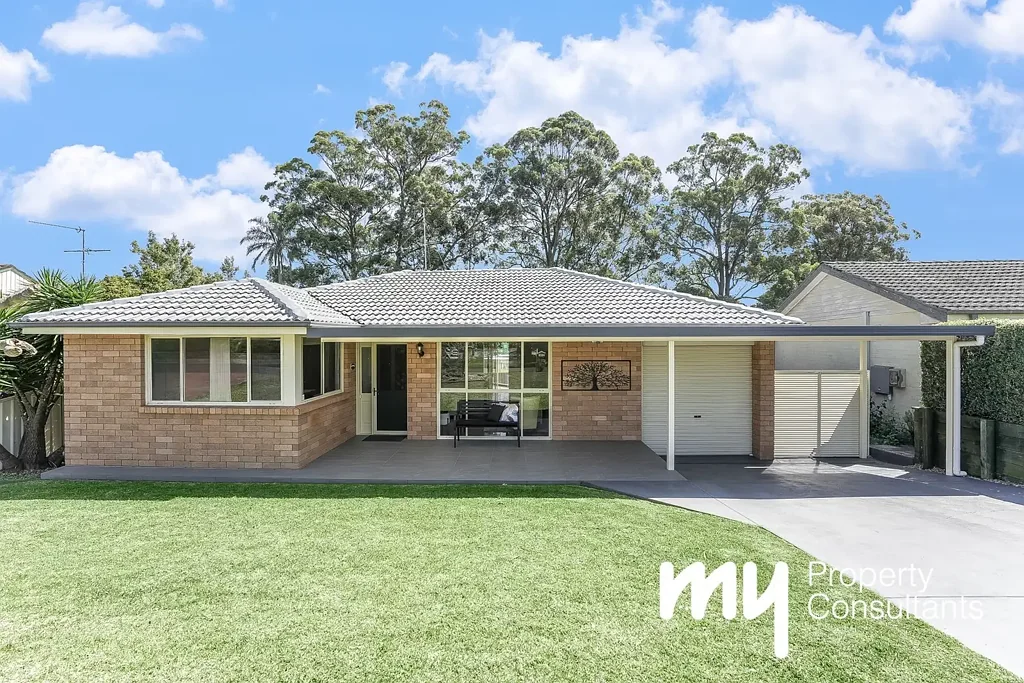 19 Manooka Crescent, Bradbury, NSW 2560