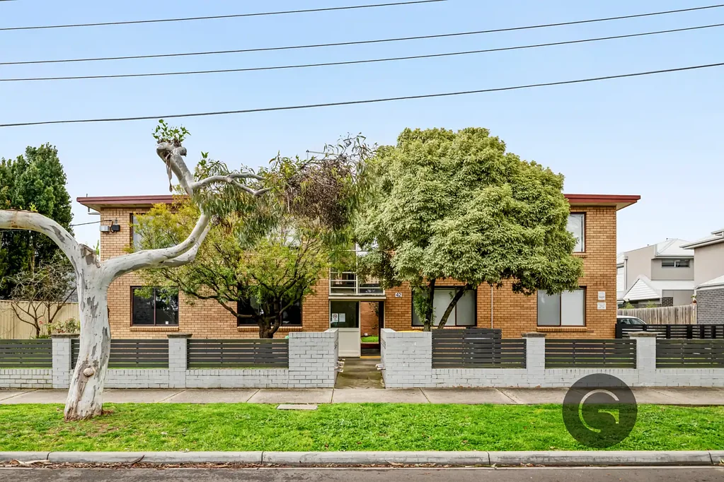Easy Lifestyle, Perfect Newport Location