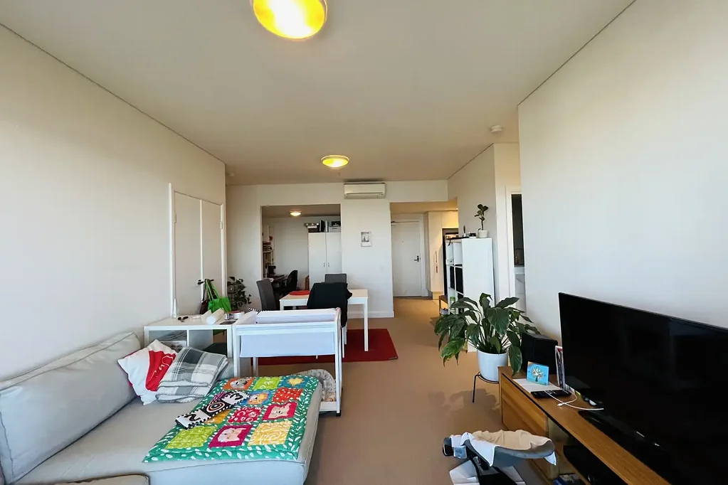 Spacious 2 bedroom apartment with large study| Luxury Design | Close to transport | Large Lush Garden |