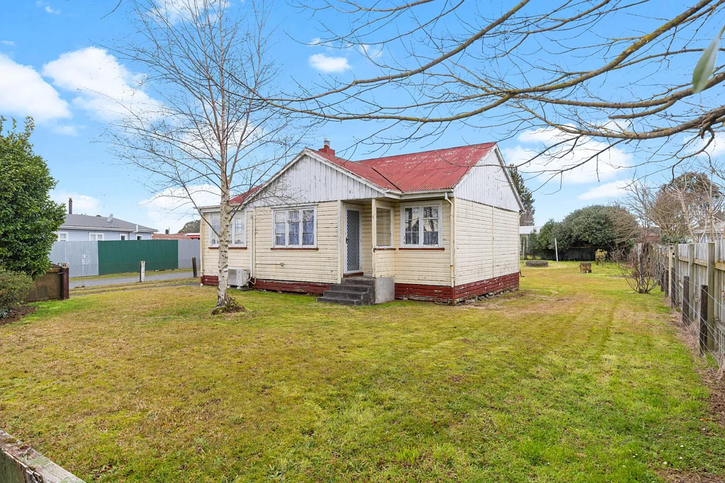 Tokoroa 3Moenga Reno alert! bring the paintbrushes